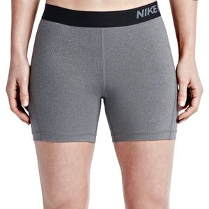 NWOT Nike Pro 5” shorts